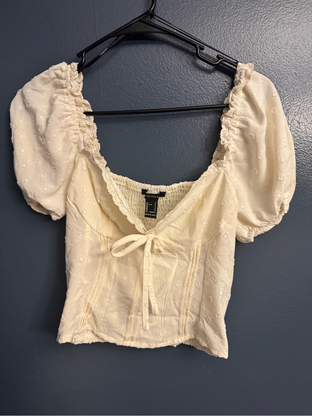Forever 21 corset style crop top with puff sleeves